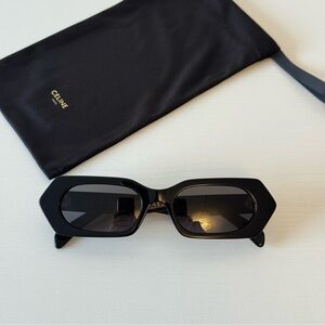 New! Celine Bold Black Sunglasses CL40243I 01A, Authentic